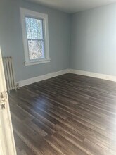 Building Photo - 214 Chamberlain Ave