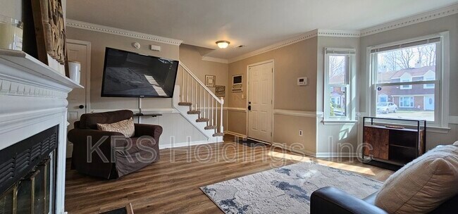 Building Photo - 52 King George Quay