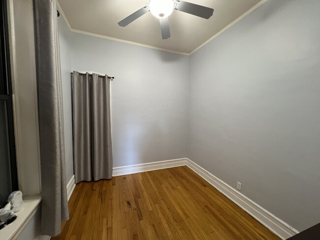 Foto del edificio - 1418 W Belle Plaine Ave