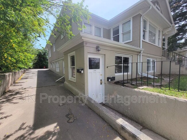 Building Photo - 2118 1st Ave N