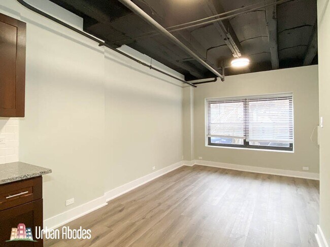 Foto del edificio - 727 Saint Johns Ave