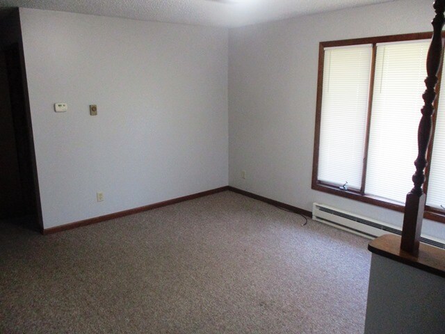 Foto del edificio - 24163 Oak Ct