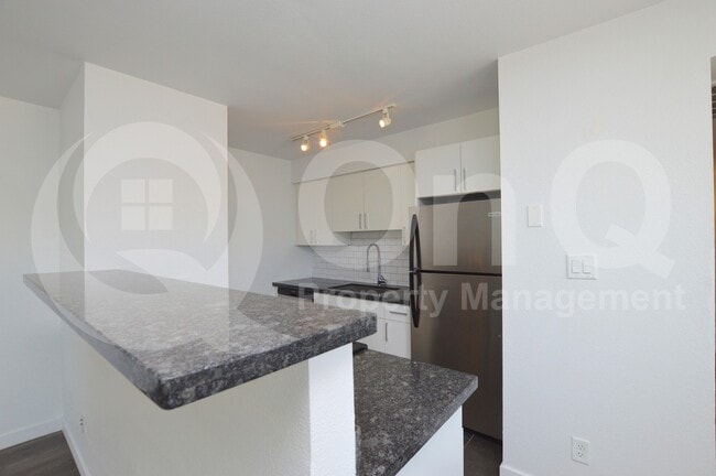 Building Photo - 243 W Turney Ave
