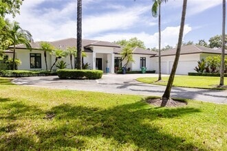 Building Photo - 6090 SW 116th St