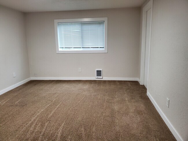 Bedroom - 3819 12th Ave SE