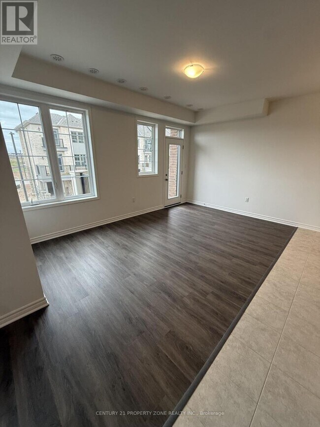 Building Photo - 64 Vimy Rdg Rd