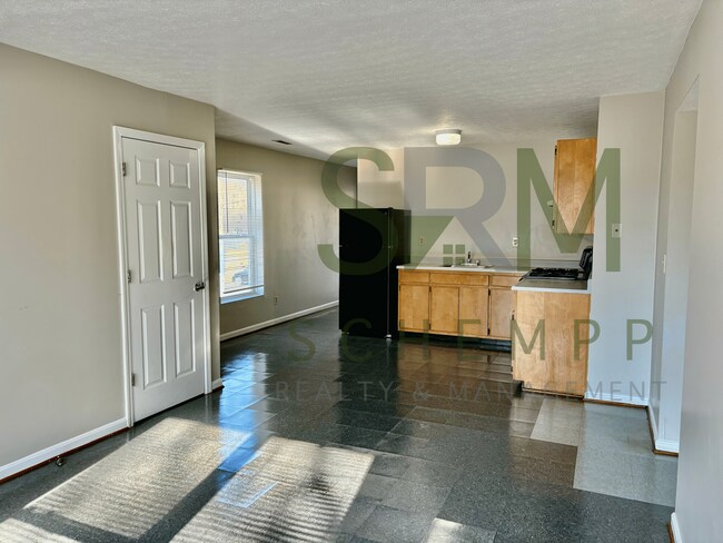 Foto del edificio - Updated Two Bedroom Apartment in Portland now available! *Section 8 accepted*