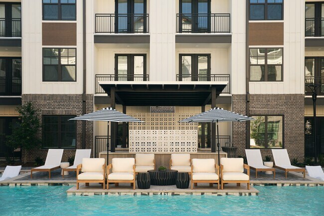 Foto del edificio - Hudson Crossing