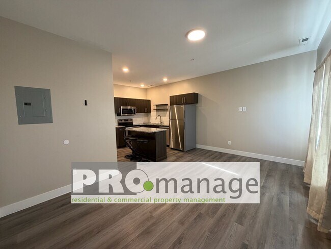 Foto del edificio - 2 Bd/1ba Upper-Level Apartment – Central Rexburg Location