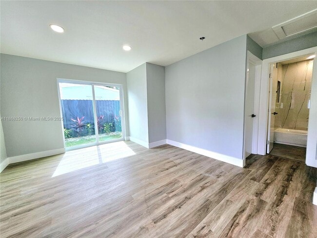 Foto del edificio - 2865 NE 13th Ave