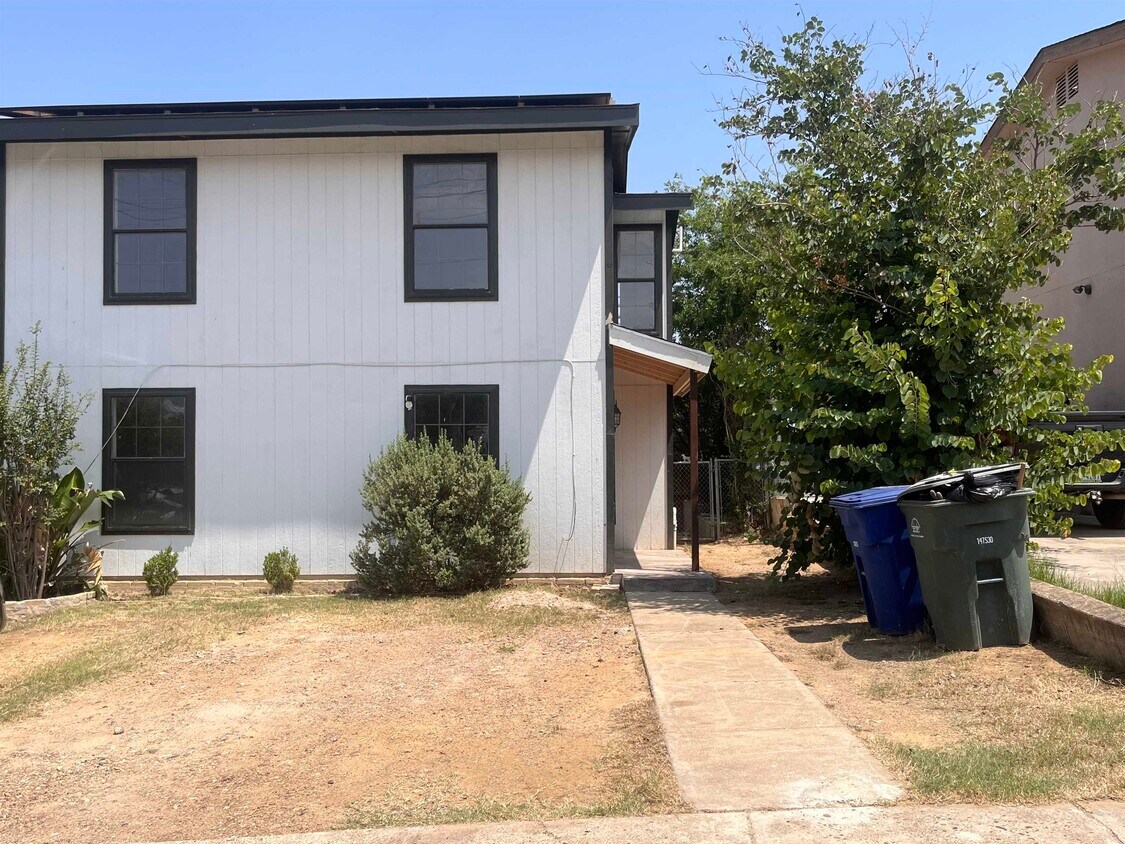 1510 E Frost St, Laredo, TX 78040 Townhome Rentals in Laredo TX