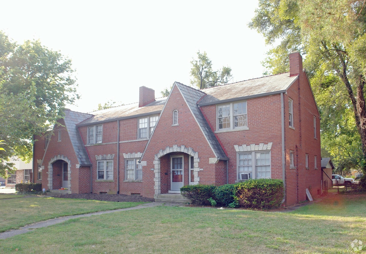 Building Photo - 1587-1595 King Ave