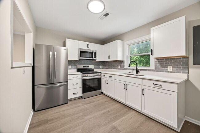 Foto del edificio - 251 Stribling Ave