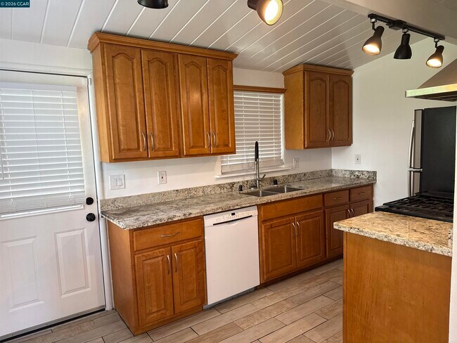 Foto del edificio - 2875 Euclid Ave