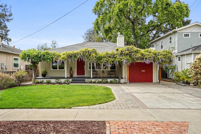 Foto del edificio - 927 Timothy Ln