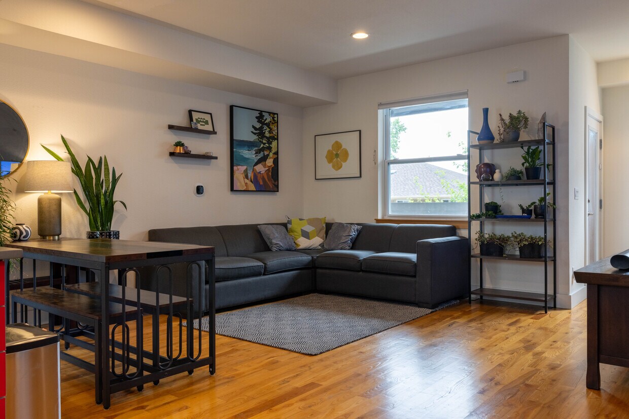 Foto principal - 3356 Tejon St