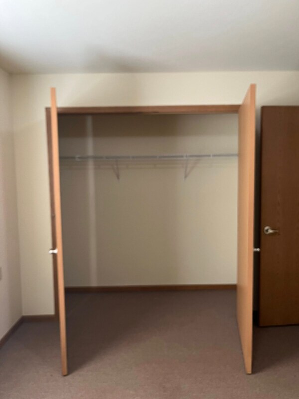 Foto del edificio - 140 Willow Tree Wy