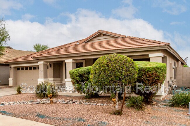Foto del edificio - 176 E Clairidge Dr