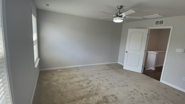 Building Photo - 5514 Wenrich Dr