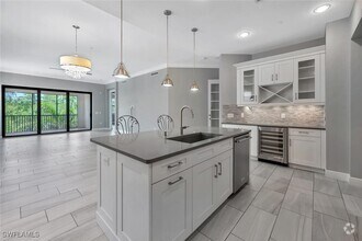 Building Photo - 16386 Viansa Wy