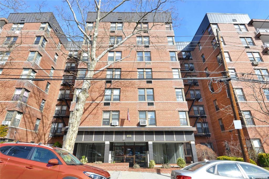 Primary Photo - 67-41 41st St