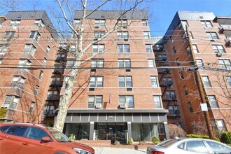 Building Photo - 67-41 41st St