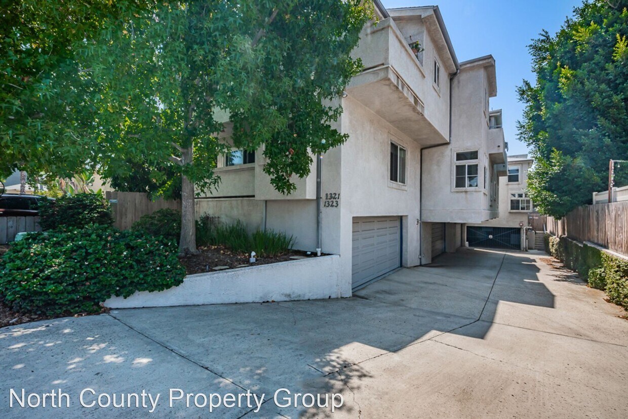 Primary Photo - 1323 Pacific Beach Dr