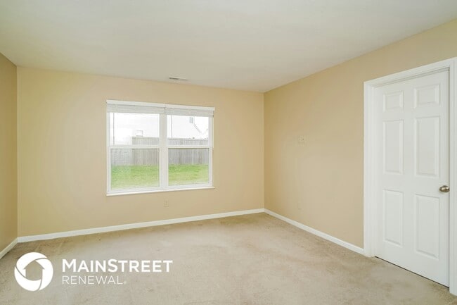 Building Photo - 619 Findlay Ln