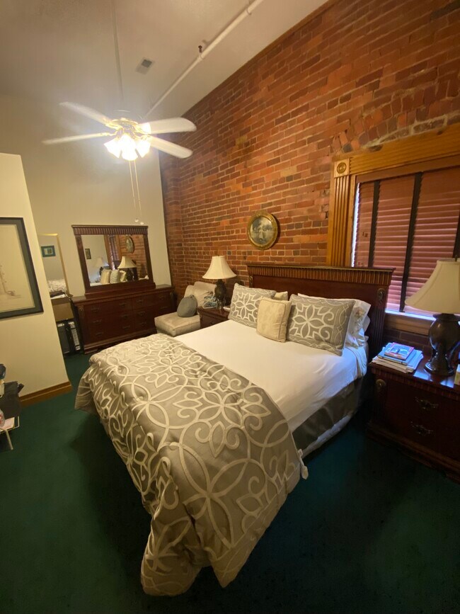 1401 Greenup Ave Unit 4, Ashland, KY 41101 Apartments in Ashland, KY