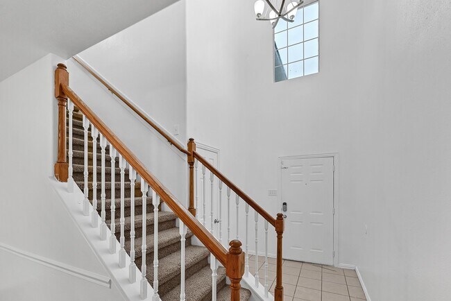 Foto del edificio - 15411 Lucky Star Dr