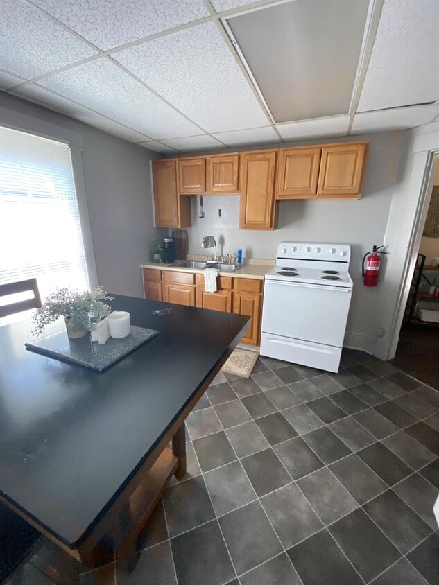 275 S 7th St Unit 1, Indiana, PA 15701 Room for Rent in Indiana, PA