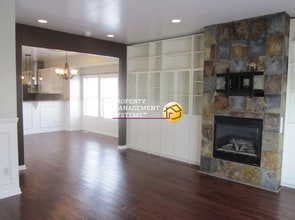 Building Photo - 10936 Sunup Way