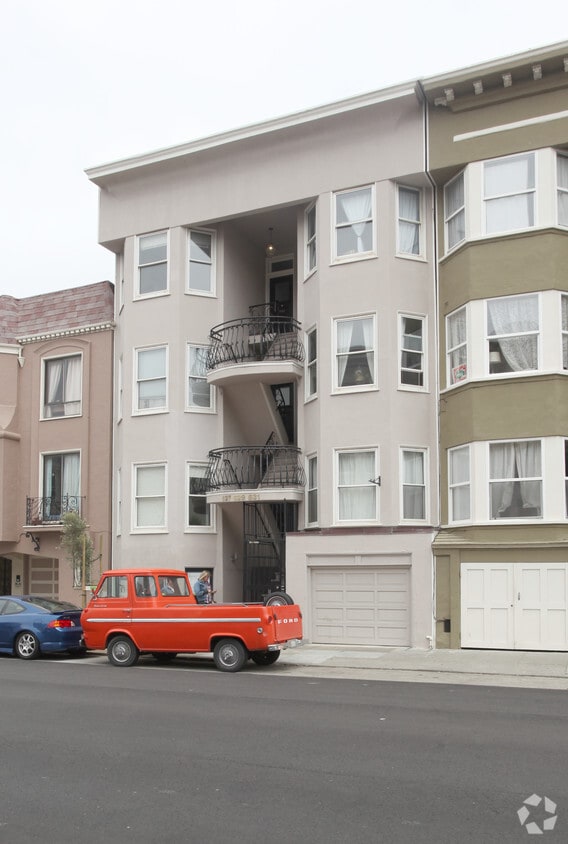 Building Photo - 627-631 Capp St