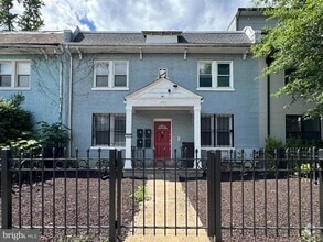 Building Photo - 1652 West Virginia Ave NE