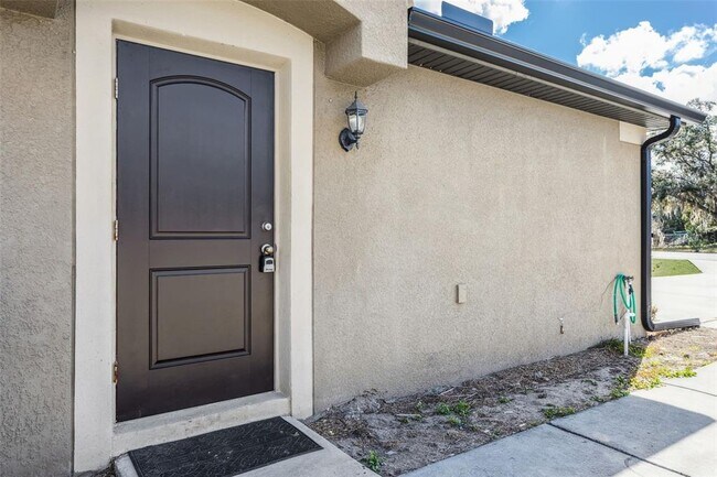 Building Photo - 26411 Bertram Rd