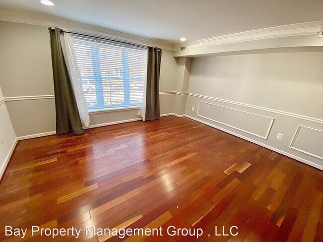 Foto del edificio - 3 br, 3.5 bath House - 44 N Patterson Park