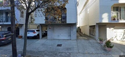 Building Photo - 118 Chestnut St