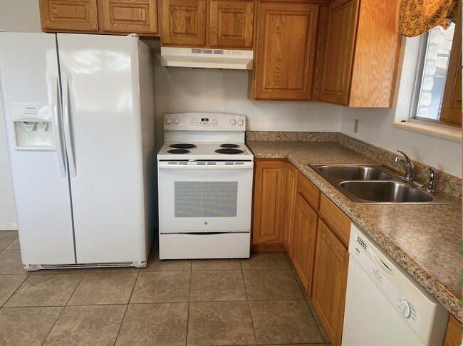 Foto del edificio - 246 Cherry Hill Dr