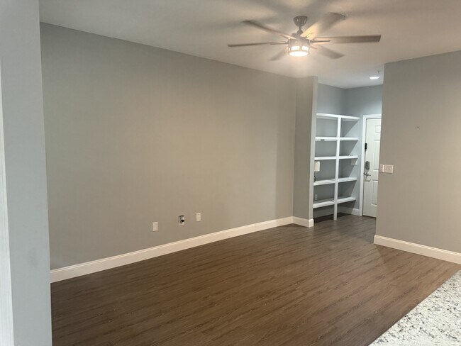 Foto del edificio - 1810 E Palm Ave