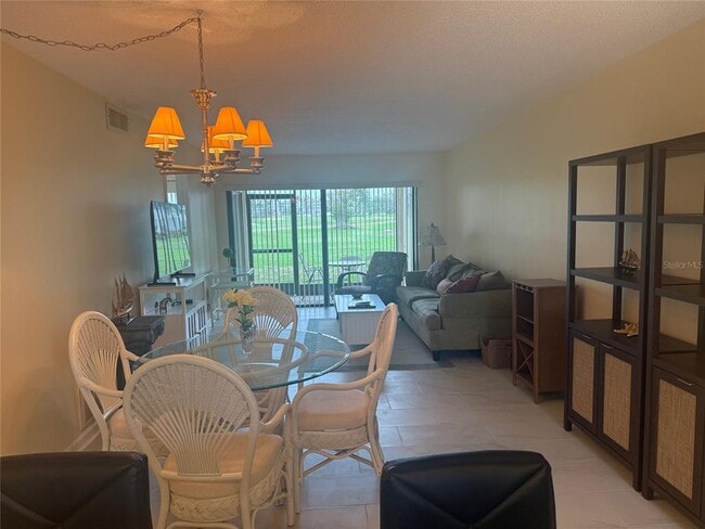 Foto del edificio - 6180 Sun Blvd