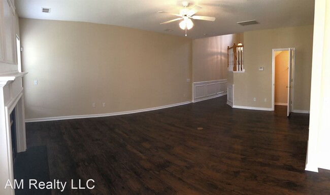 Building Photo - 3 br, 2.5 bath House - 12350 Dunford St