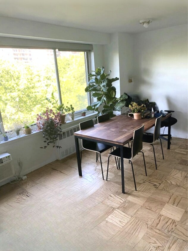 Foto del edificio - PRIVATE TERRACE + BDRM + DEN