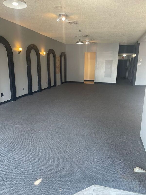 Building Photo - 2221 Santiam Hwy SE