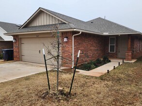 Building Photo - 4617 Emerald Knoll Rd