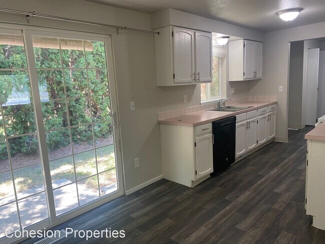 Building Photo - 3 br, 1 bath House - 721 Sunny Lane Nampa,...