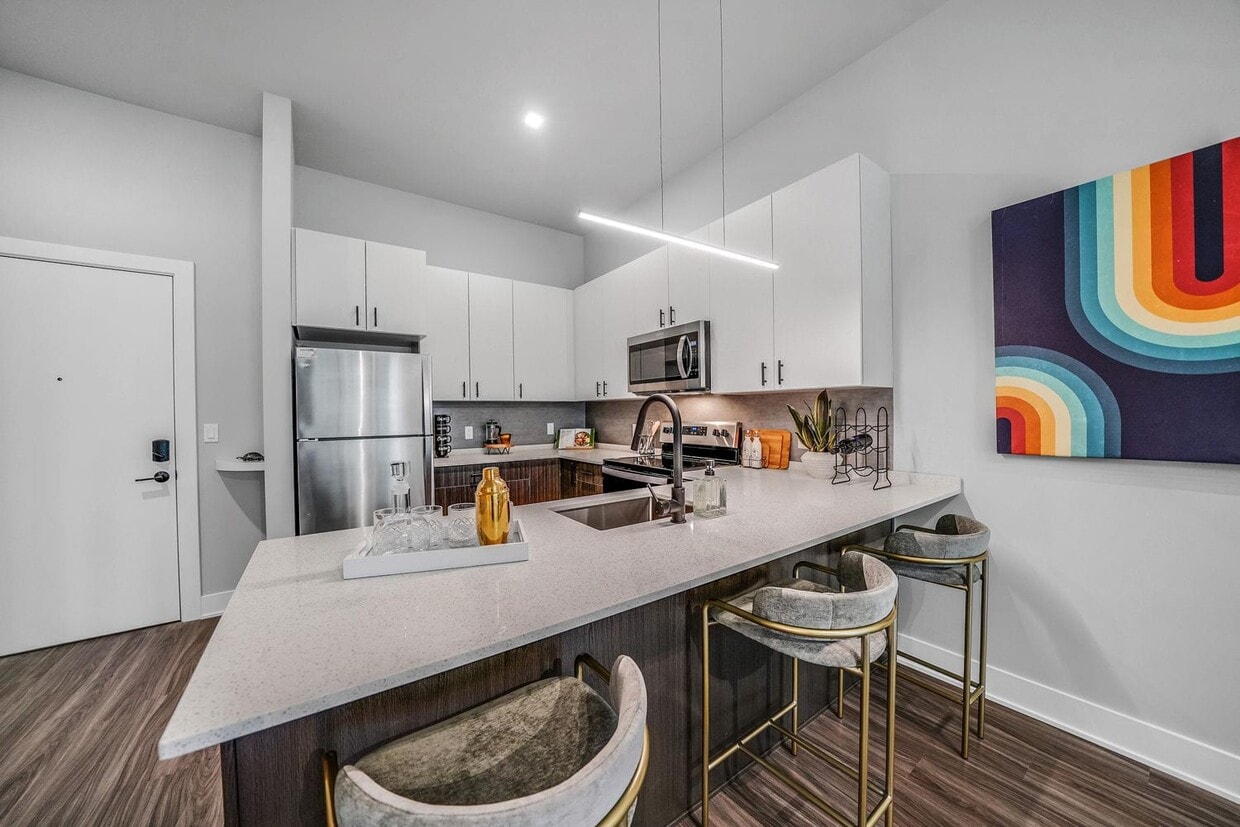 Luxor Lifestyle Apartments Lansdale Apartments 117 S Broad St