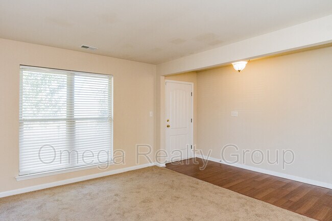 Foto del edificio - 1136 Alden Glen Dr