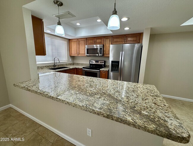 Foto del edificio - 18414 N 25th St