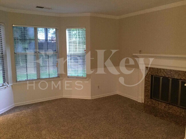 Foto del edificio - 535 Sherwood Oaks Rd