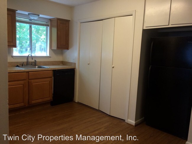 Building Photo - 3 br, 1 bath House - 203 A Richards